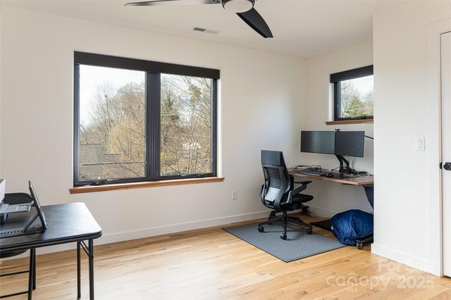 28 Lamb Avenue, Asheville, NC 28806