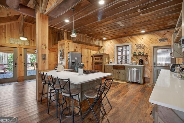 110 Old Indian Trail, Blue Ridge, GA 30513