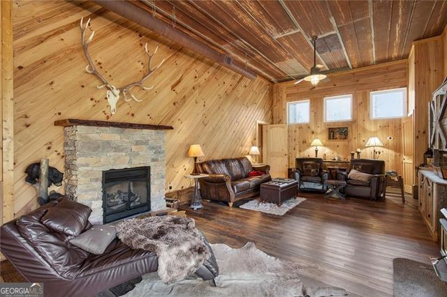 110 Old Indian Trail, Blue Ridge, GA 30513