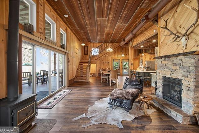 110 Old Indian Trail, Blue Ridge, GA 30513