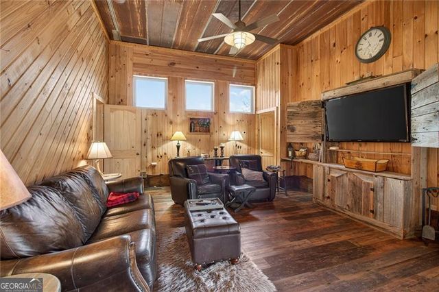 110 Old Indian Trail, Blue Ridge, GA 30513