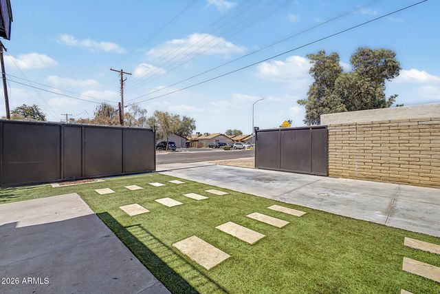 1712 E 1ST Avenue, Mesa, AZ 85204