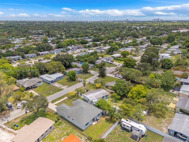 1330 NW 11th St, Fort Lauderdale, FL 33311
