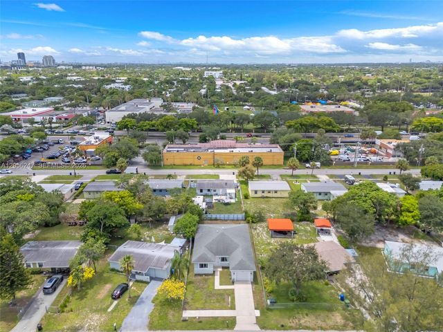 1330 NW 11th St, Fort Lauderdale, FL 33311