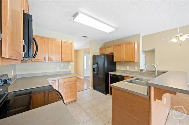 10 Casssidy Court, Pooler, GA 31322
