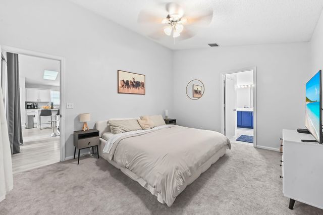 320 Hammocks Trail, Greenacres, FL 33413