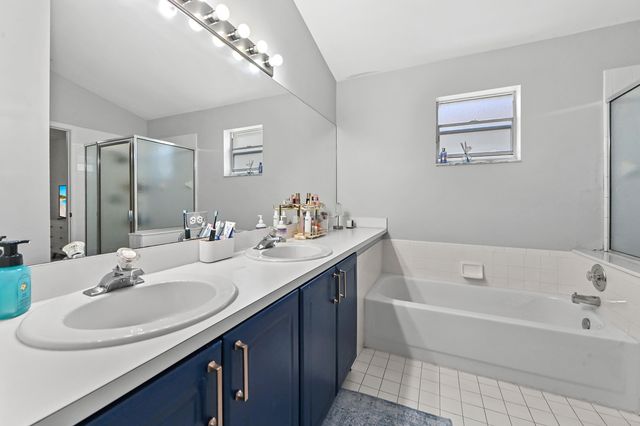 320 Hammocks Trail, Greenacres, FL 33413