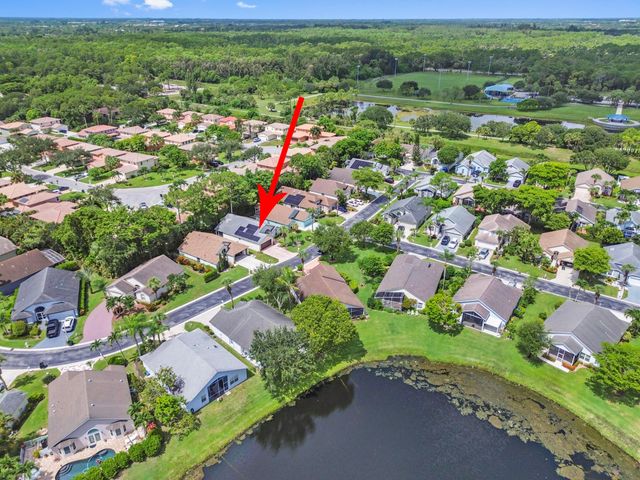 320 Hammocks Trail, Greenacres, FL 33413