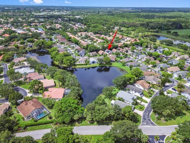 320 Hammocks Trail, Greenacres, FL 33413