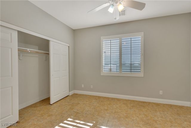 63 Cascade Lake Street, Las Vegas, NV 89148