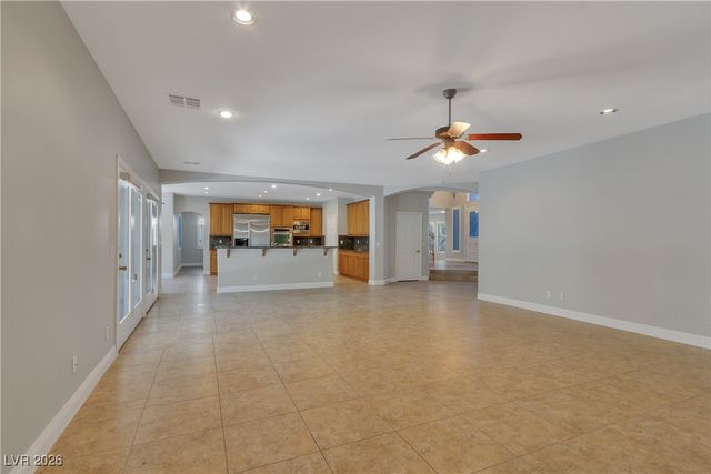 63 Cascade Lake Street, Las Vegas, NV 89148