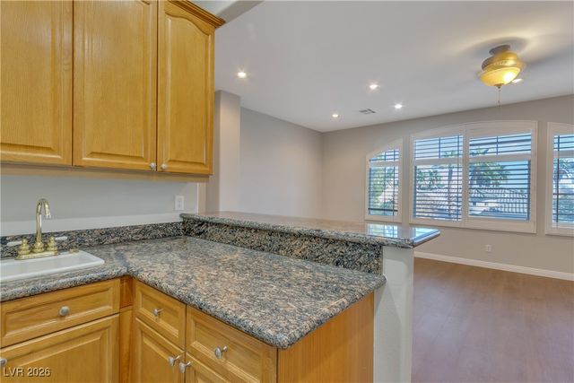 63 Cascade Lake Street, Las Vegas, NV 89148