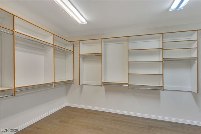 63 Cascade Lake Street, Las Vegas, NV 89148