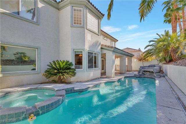 63 Cascade Lake Street, Las Vegas, NV 89148