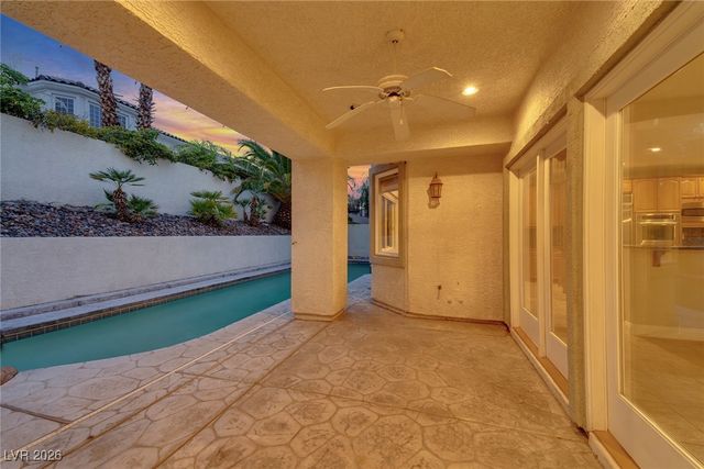 63 Cascade Lake Street, Las Vegas, NV 89148