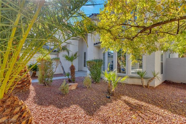 63 Cascade Lake Street, Las Vegas, NV 89148