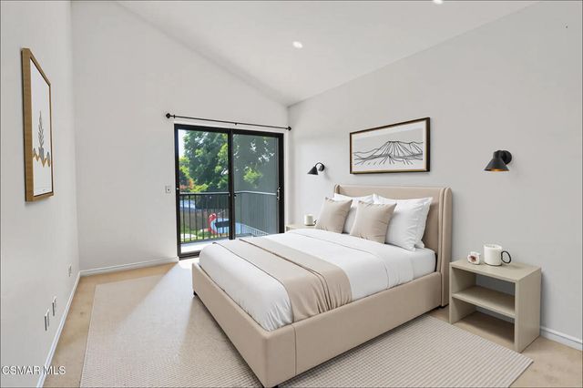 837 Hillview Circle, Simi Valley, CA 93065