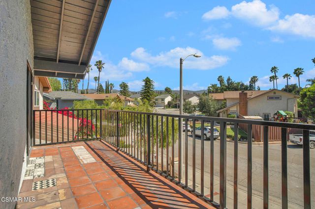 837 Hillview Circle, Simi Valley, CA 93065