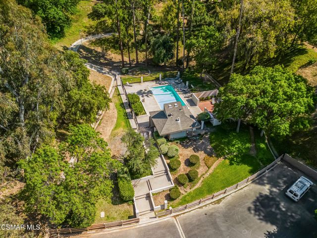 837 Hillview Circle, Simi Valley, CA 93065