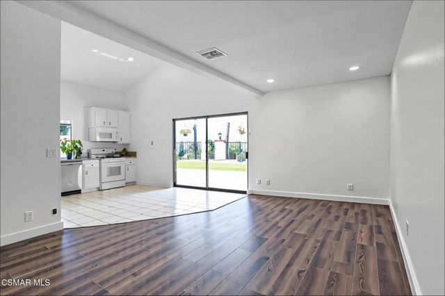 837 Hillview Circle, Simi Valley, CA 93065