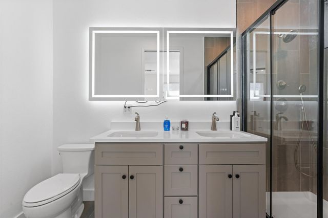 1208 W Oltorf ST B, Austin, TX 78704