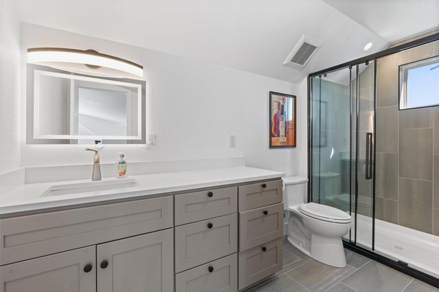 1208 W Oltorf ST B, Austin, TX 78704