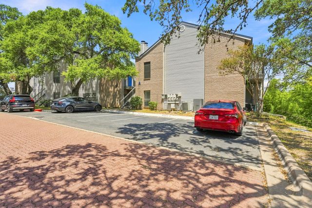 802 S 1st ST 202, Austin, TX 78704