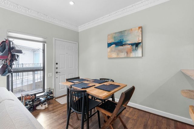 802 S 1st ST 202, Austin, TX 78704