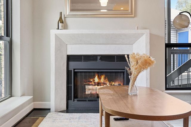 802 S 1st ST 202, Austin, TX 78704