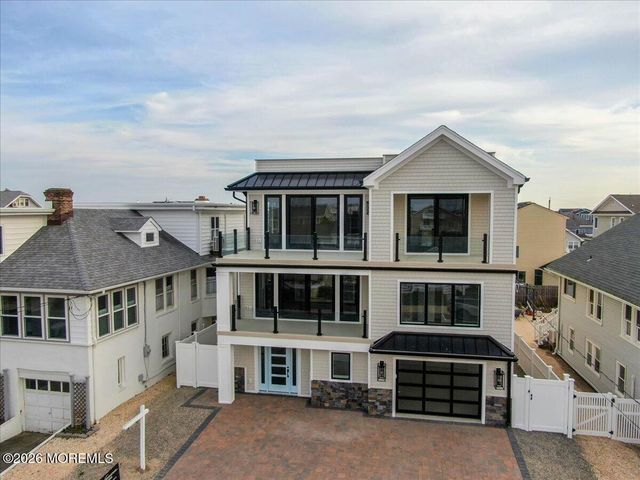 17 I Street, Seaside Park, NJ 08752