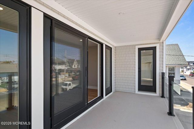 17 I Street, Seaside Park, NJ 08752