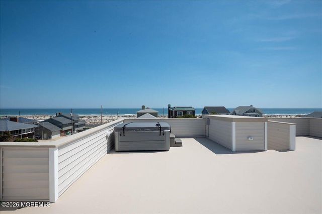 17 I Street, Seaside Park, NJ 08752