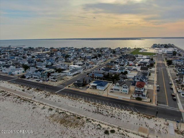 17 I Street, Seaside Park, NJ 08752