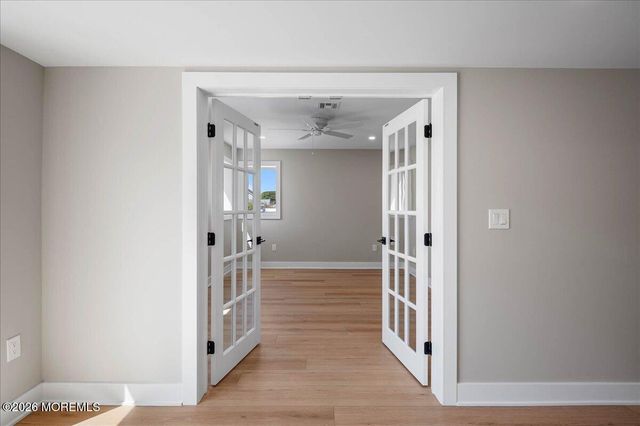 17 I Street, Seaside Park, NJ 08752