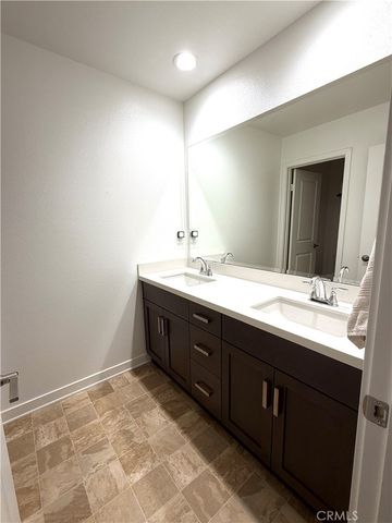 29633 Kearney Ct, Winchester, CA 92596