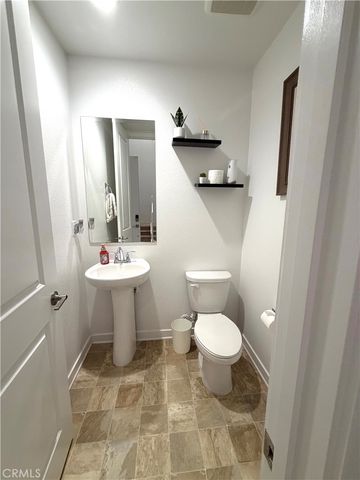29633 Kearney Ct, Winchester, CA 92596