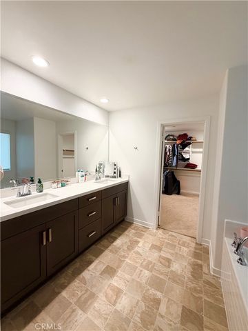 29633 Kearney Ct, Winchester, CA 92596