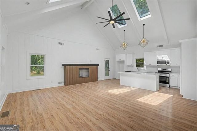 1741 Lucy Drive NW, Kennesaw, GA 30152