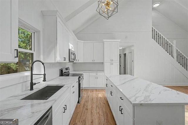 1741 Lucy Drive NW, Kennesaw, GA 30152