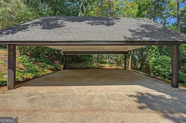 1741 Lucy Drive NW, Kennesaw, GA 30152