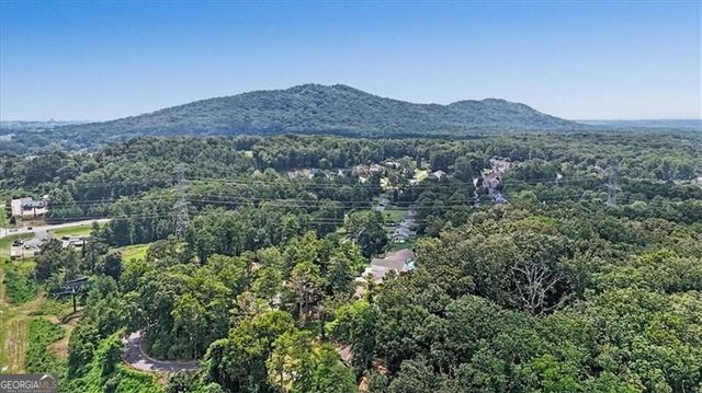1741 Lucy Drive NW, Kennesaw, GA 30152
