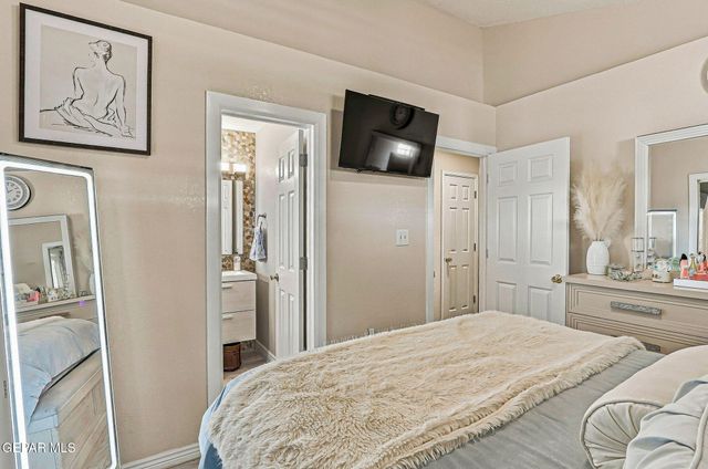 4648 Robert Acosta Drive, El Paso, TX 79934