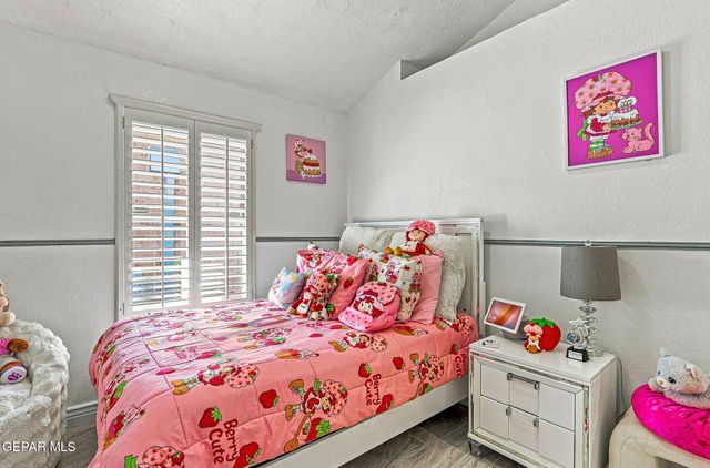 4648 Robert Acosta Drive, El Paso, TX 79934