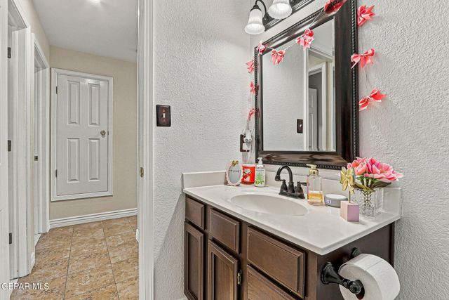 4648 Robert Acosta Drive, El Paso, TX 79934