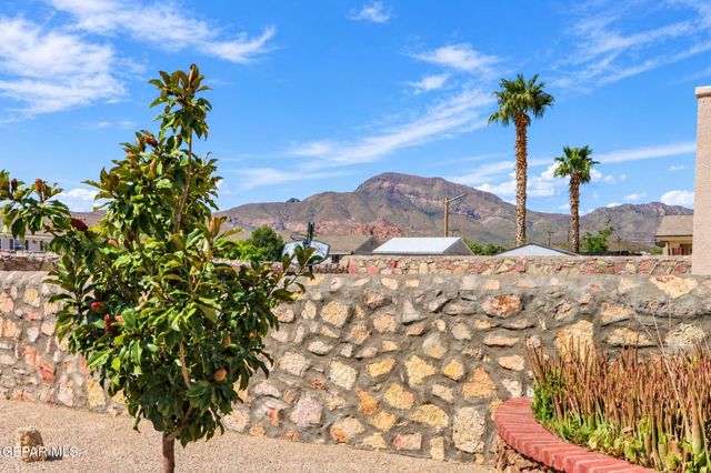 4648 Robert Acosta Drive, El Paso, TX 79934