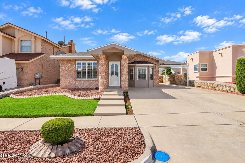 4648 Robert Acosta Drive, El Paso, TX 79934