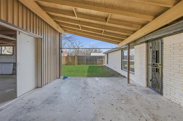 228 Kay Lane, Saginaw, TX 76179