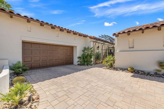 753 Elk Clover Circle, Palm Desert, CA 92211