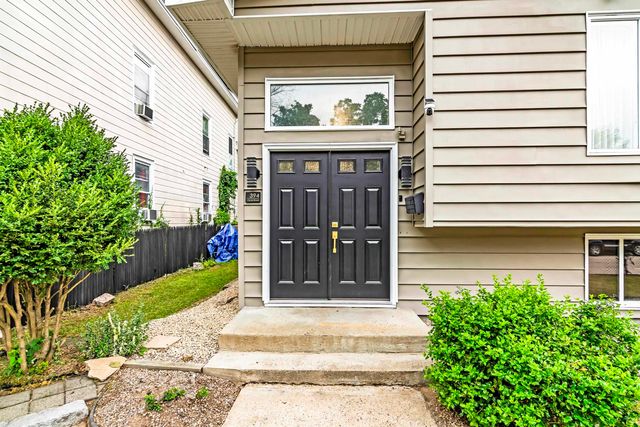 394 Cedar Street, Manchester, NH 03103