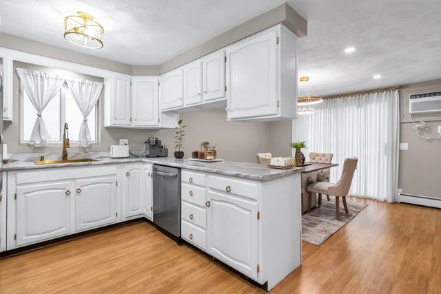 394 Cedar Street, Manchester, NH 03103